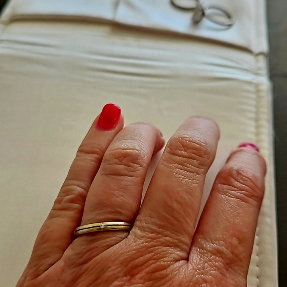 Women's white gold Tiffany and Co. Diamond ring